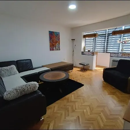 Blcentar Standan 1 Spavaca Soba * Banja Luka