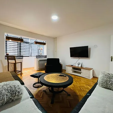 Blcentar Standan 1 Spavaca Soba Apartment Banja Luka